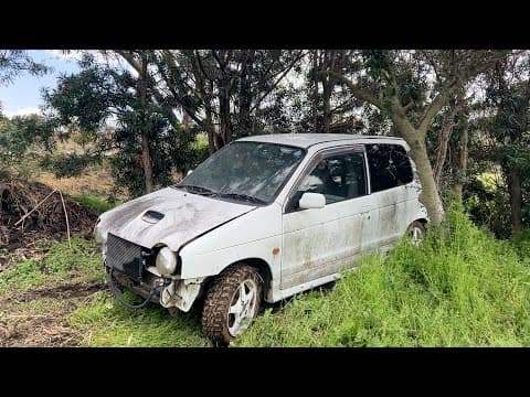 山の中に放置されていた車を洗車する