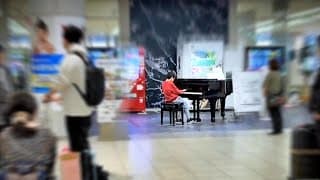 "Battle on the Big Bridge" Played by 11-Year-Old at an Airport Street Piano (from Final Fantasy V)