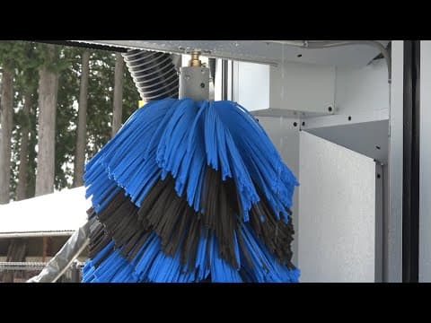 この汚れは酷い・・・究極の洗車機だったらめっちゃ汚れた車でもキレイにすることはできるのか？検証してみた。