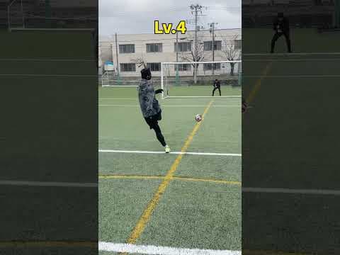 これは簡単すぎたかな？ #サッカー #プロサッカー選手 #シュートチャレンジ#shorts