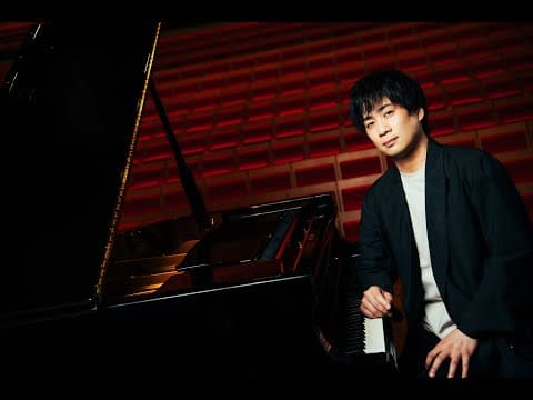 【事務員G】ピアノを弾いています
