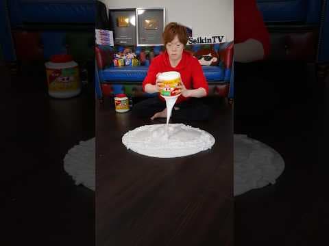 18kgの木工用ボンドを床に垂らす男現る #shorts #bond #floor #slime  #seikin #セイキン