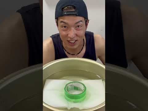 キッチンペーパーが沈まないギリギリを見極めろ！！#shors