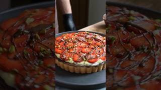 Strawberry custard tart cake イチゴのカスタードタルト #shorts #tart #strawberry #chocolate #asmr