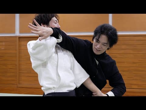 [Chinese Kung-fu and Aikido] Aikido master unable to do ukemi against dangerous Kung-fu throws!