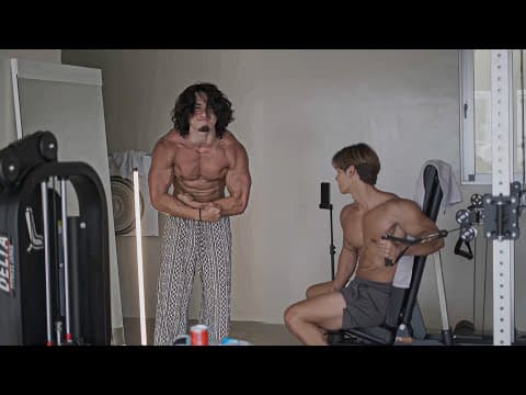 【vlog】ガレージジムで胸トレとサンセット。