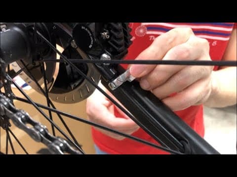 この工具はなんですか？クロウフットレンチ、油圧ホースの接続に使用！