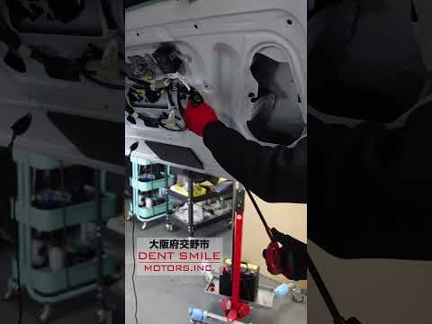 ハイエースリアゲートのヘコミを塗装しないデントリペアで修理＃デントスマイル＃デントリペア＃ヘコミ＃塗装＃大阪＃交野＃ハイエース＃リアゲート＃トヨタ
