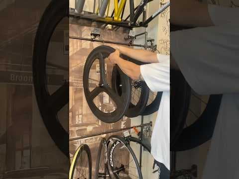 Let's do the TRACKTRICK!!  #brotures #自転車 #ピストバイク #fixedgear #trackbike