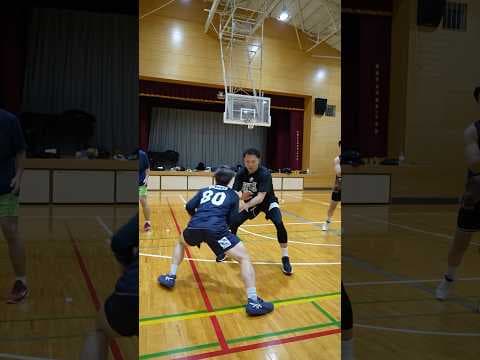 何が起こった..!?なんで抜けたかわかった人はコメントしてね📝 #shorts #basketball