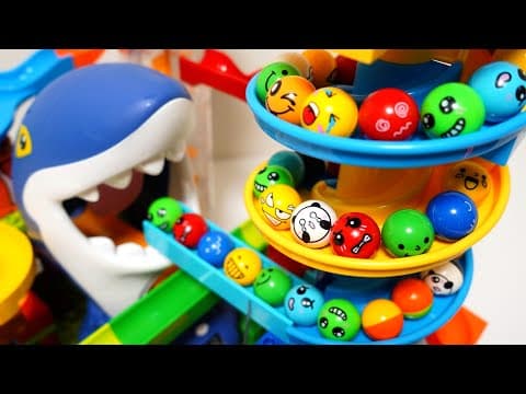 Satisfying Building Blocks Marble Run Surprise! Giant Shark and Spiral Block Coaster